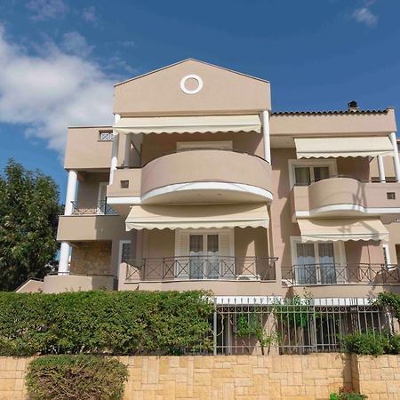 Helios: Charming Beach Home Next To Crystal Waters Nea Makri Bagian luar foto