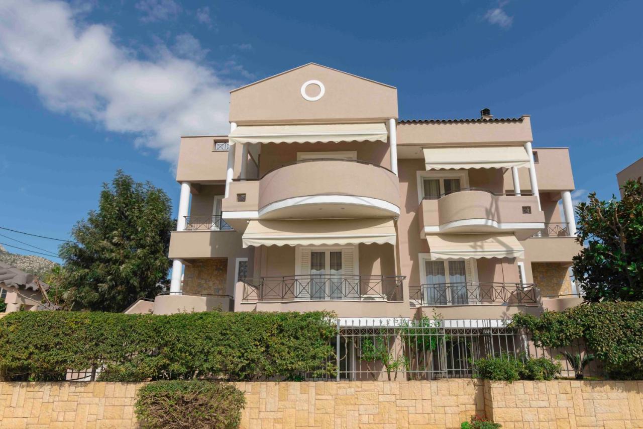 Helios: Charming Beach Home Next To Crystal Waters Nea Makri Bagian luar foto