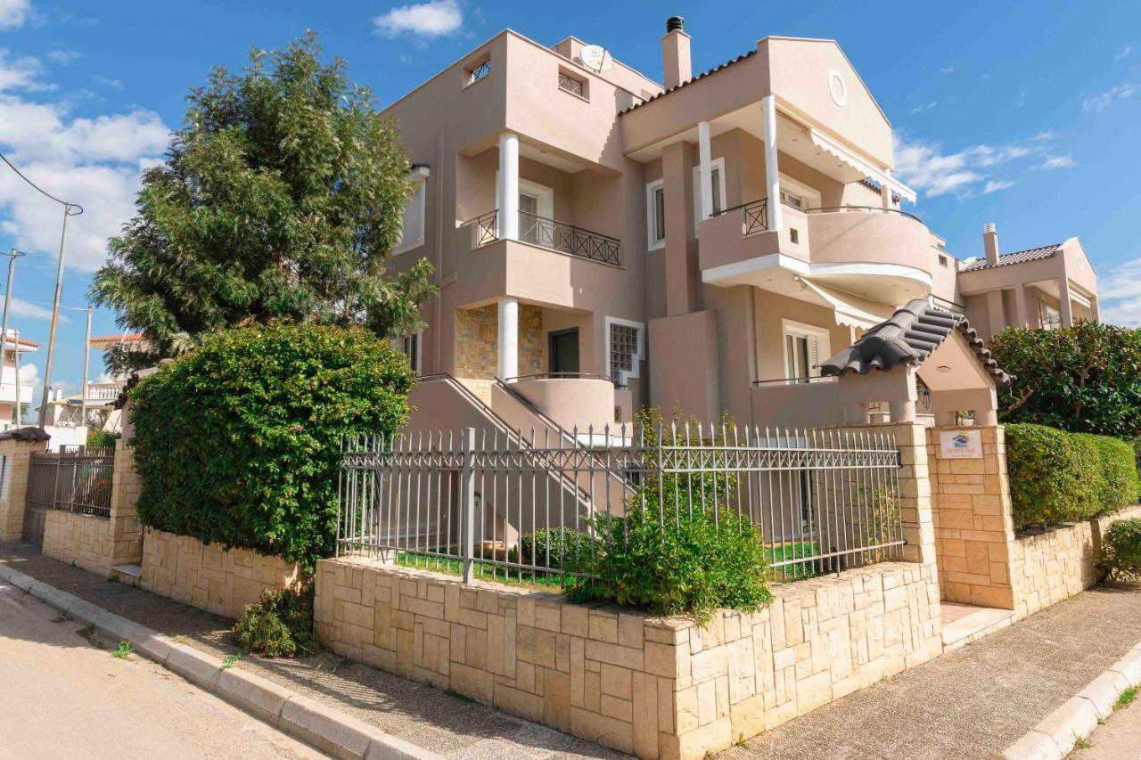 Helios: Charming Beach Home Next To Crystal Waters Nea Makri Bagian luar foto